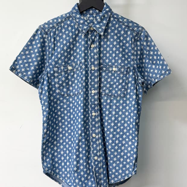 갭 투포켓 하프 셔츠