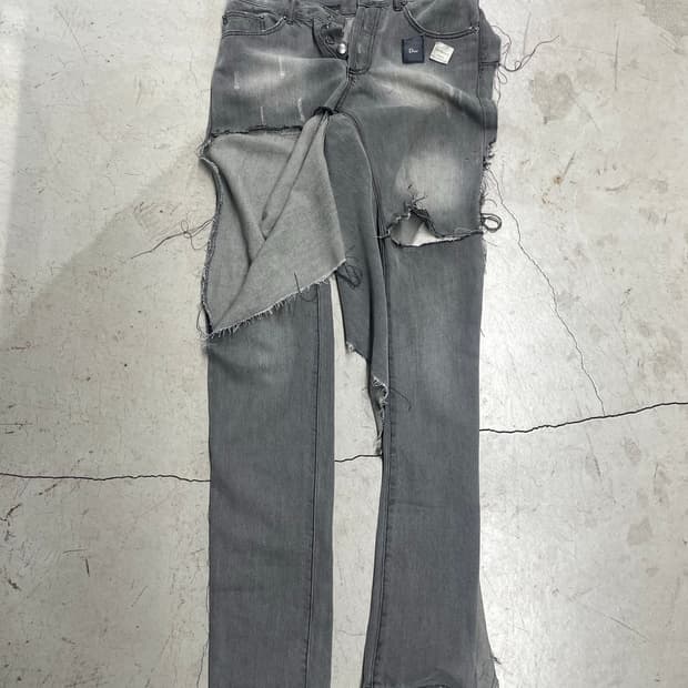 가품 디올의 사체