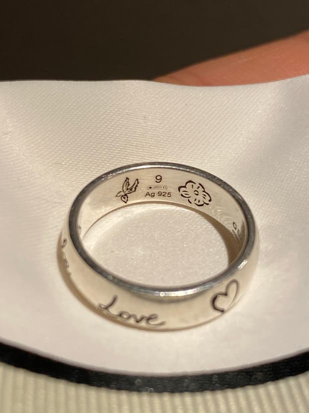 구찌 블라인드포러브 반지 9호