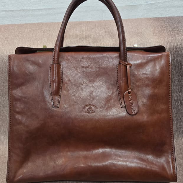 K.Y.MARK 브라운 가죽 토트백 이탈리아레더