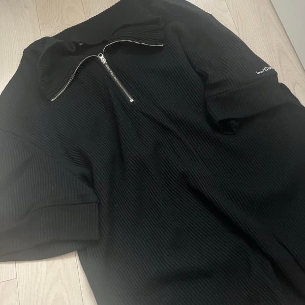 지초이 와플 반팔