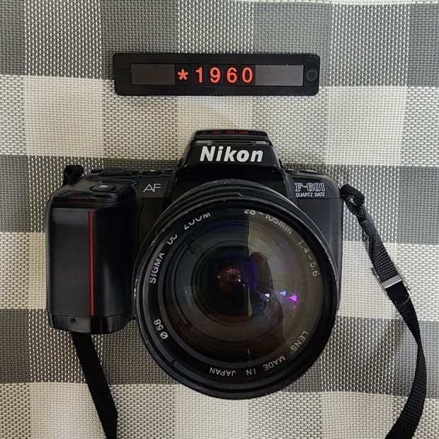 니콘 F-601 데이터백 필름카메라 28-105 줌렌즈