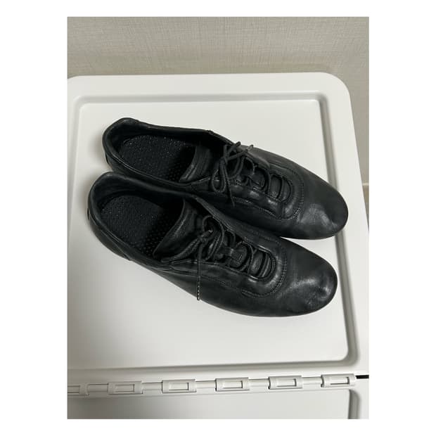 프라다 플랫 스니커즈