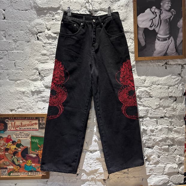 ATSF30 드래곤 자수 배기 와이드 블랙 진