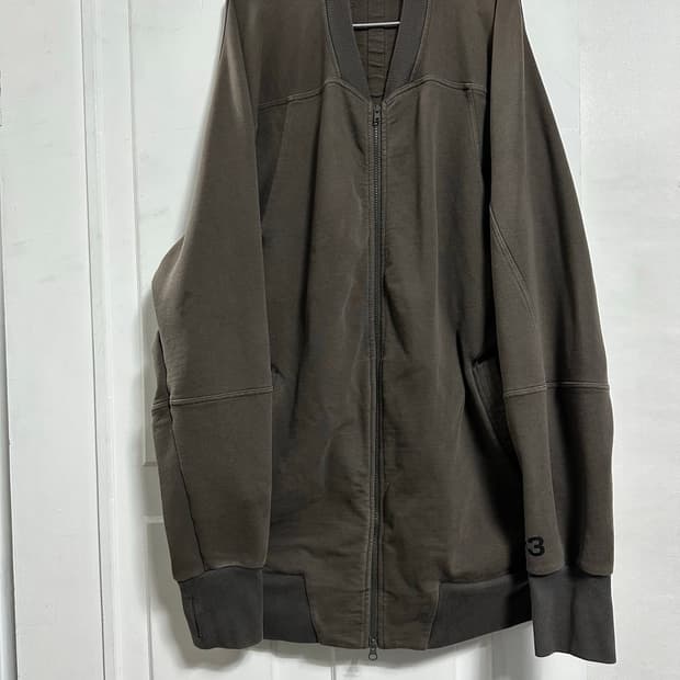 Y-3 투웨이 봄버