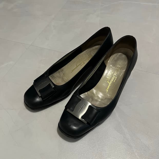 페레가모 바라 구두 펌프스