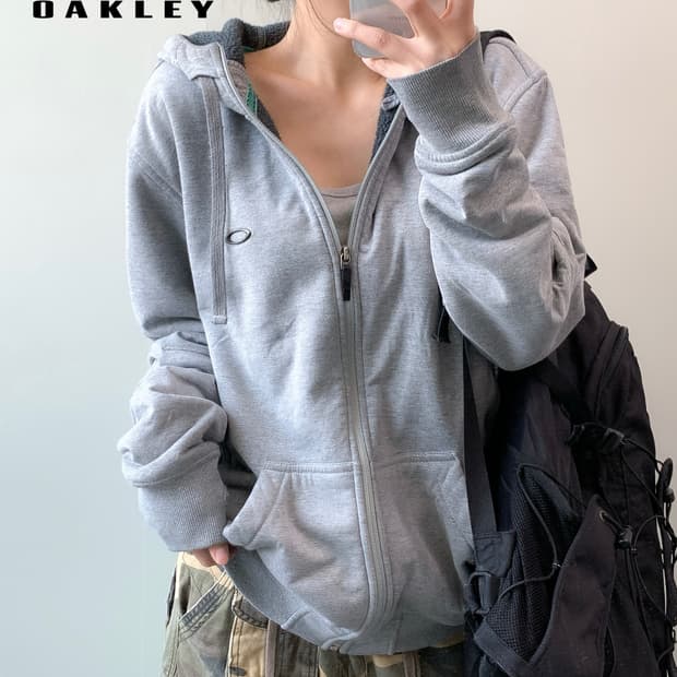 오클리 후드집업