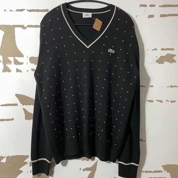 라코스테 도트 브이넥 울 니트