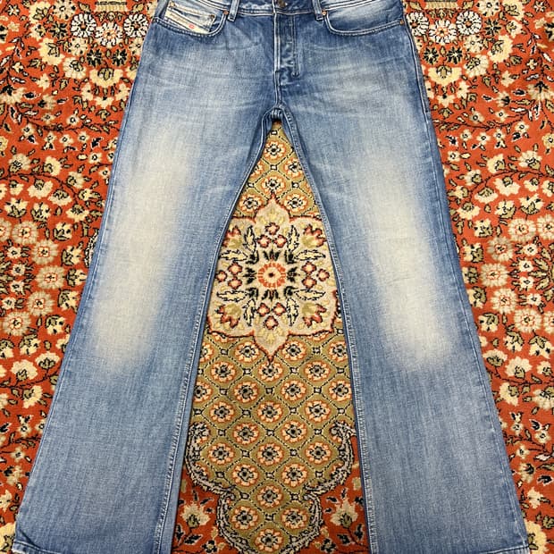 [32] 디젤 자탄 부츠컷 플레어 데님팬츠