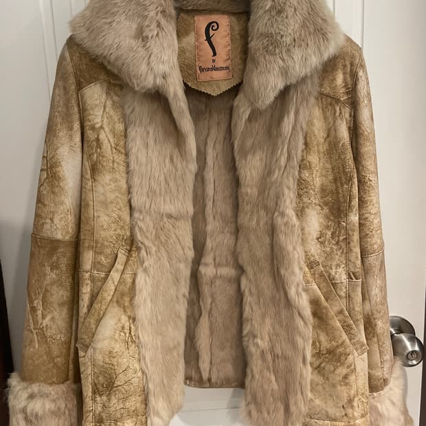 페니레인 퍼 자켓