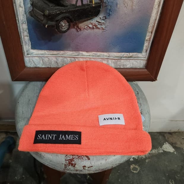 세인트제임스 x 아브니에 로카엔 형광오렌지 울 비니

