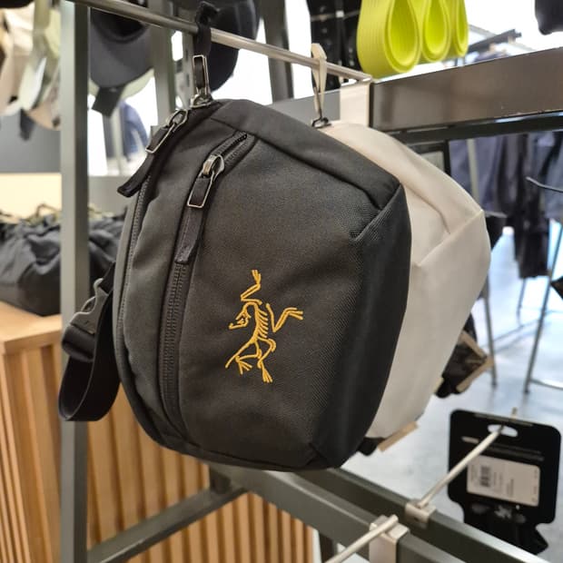 아크테릭스 맨티스 웨이스트팩 1 - 블랙