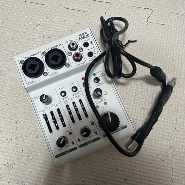 조이트론 AM20 2채널 USB 오디오 믹서