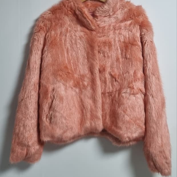 L (77) 미스치프 오렌지핑크 페이크퍼 자켓