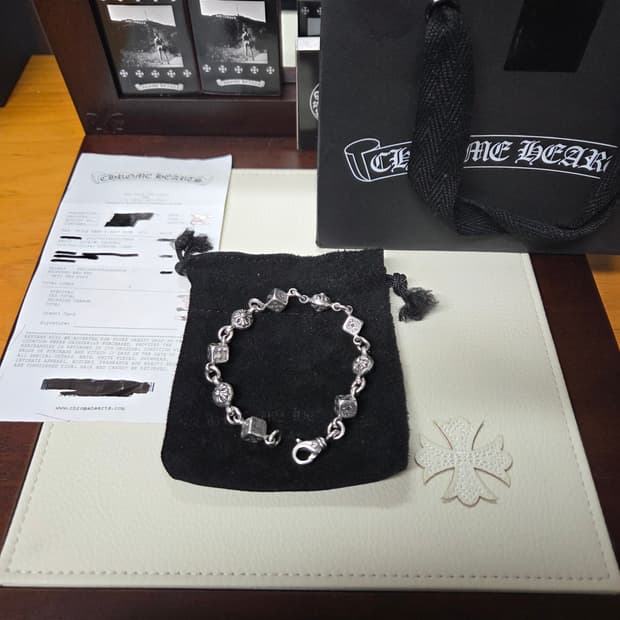 크롬하츠 다이스 팔찌