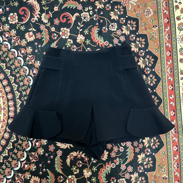 럭키슈에뜨 프릴 치마 바지 36