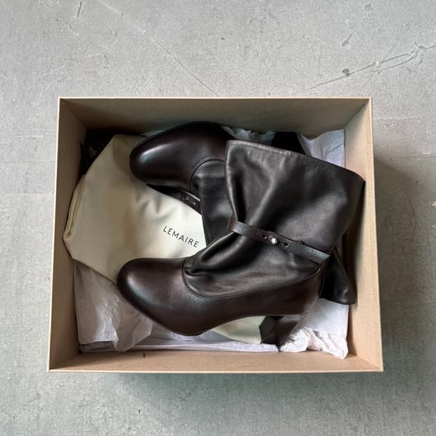 르메르 21fw 소프트 힐 앵클 부츠