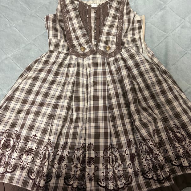 액시즈팜 라떼갸루 브라운 원피스