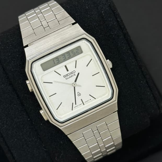 세이코 아나디지 쿼츠 시계