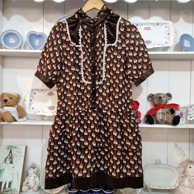 axes femme(엑시즈팜) 하트 안의 하트 초코무드 원피스