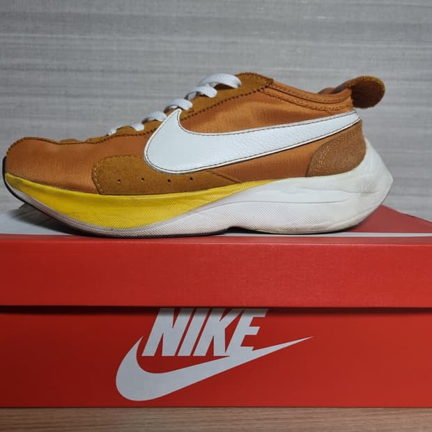 나이키 문레이서 