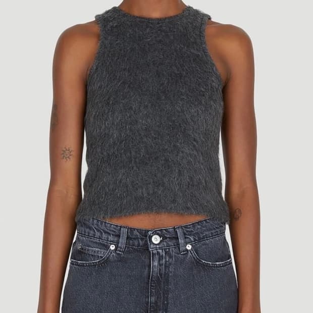 아워레가시 차정원 웨이브 니트 톱