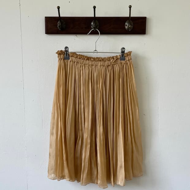 URBAN RESEARCH 베이지 플리츠 스커트