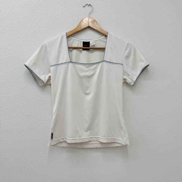 빈티지 나이키 스카이 스퀘어넥 반팔티