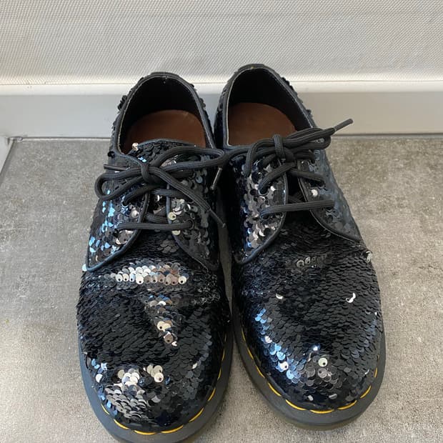 닥터마틴 스팽글 블랙 로우워커 38