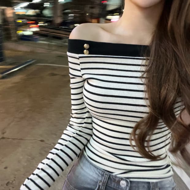 아워캐비넷 오프숄더