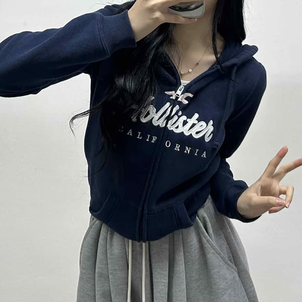 홀리스터 y2k 여리핏 네이비 걸즈 대장급 후드집업 희귀져지(XS)
