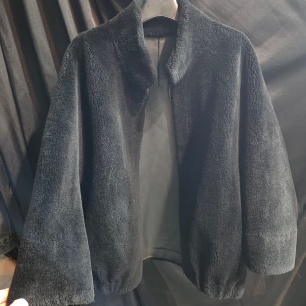 셀렙샵 양모 리버시블 양모 하프코트