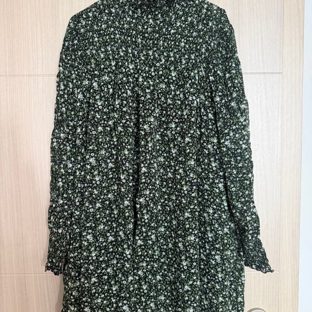 앤아더스토리즈 원피스