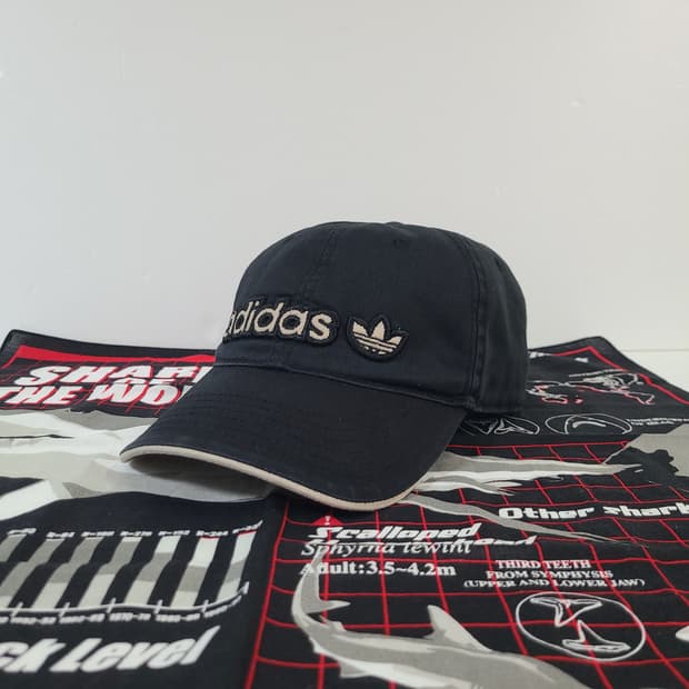 90s 아디다스 빈티지 올드스쿨 Y2K 블랙 볼캡 모자 (대두모자)