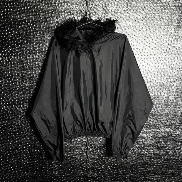 Yezzy WB-10 퍼후드