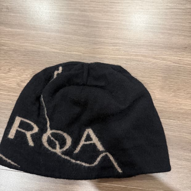 로아 비니 블랙