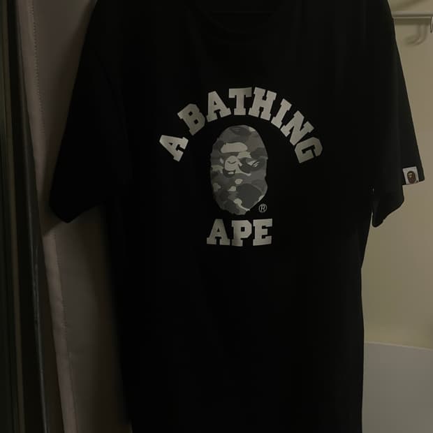 베이프 시티 카모 컬리지 티셔츠 블랙그레이