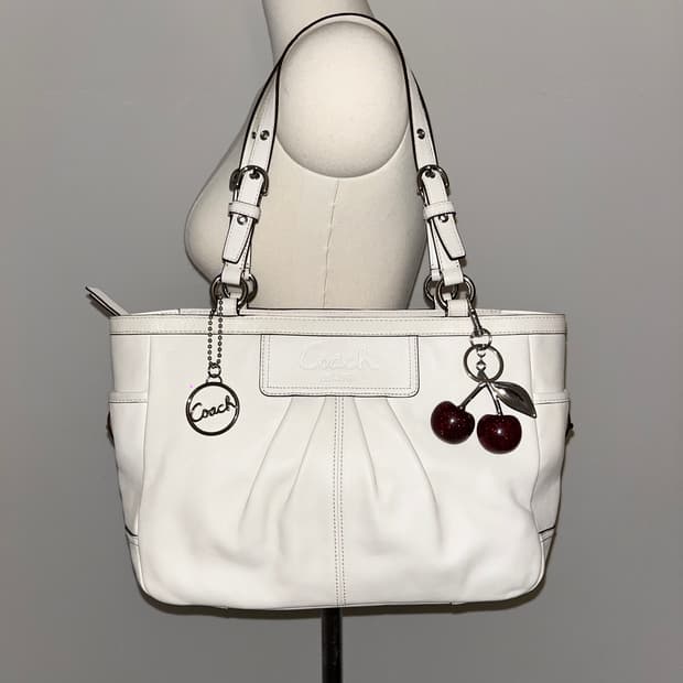Coach white basic shoulder bag