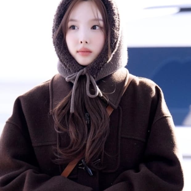 타티아나 바라클라바 (트와이스 나연 착용)