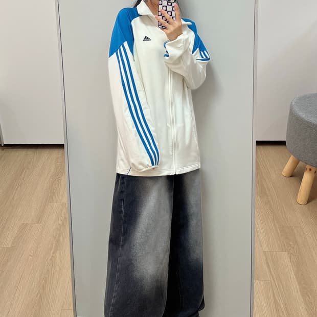 아디다스 자수로고 스카이블루 크림 트랙탑 져지