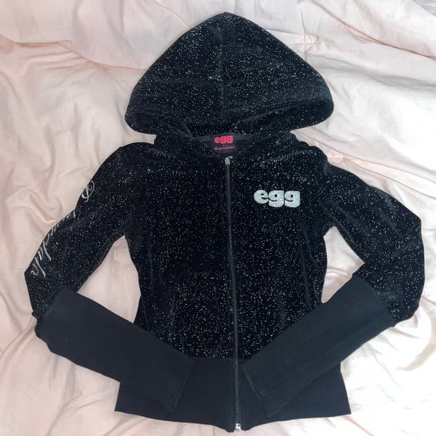 에그 x 베이비메탈클럽 Sassy candy velour zip-up 