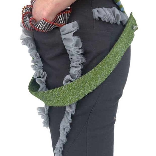 ~31까지 할인) 키코코스타디노브  러플 튤 플레어 팬츠 36