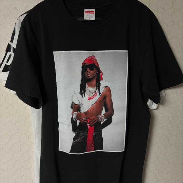 슈프림 플레이보이 카티 포토티