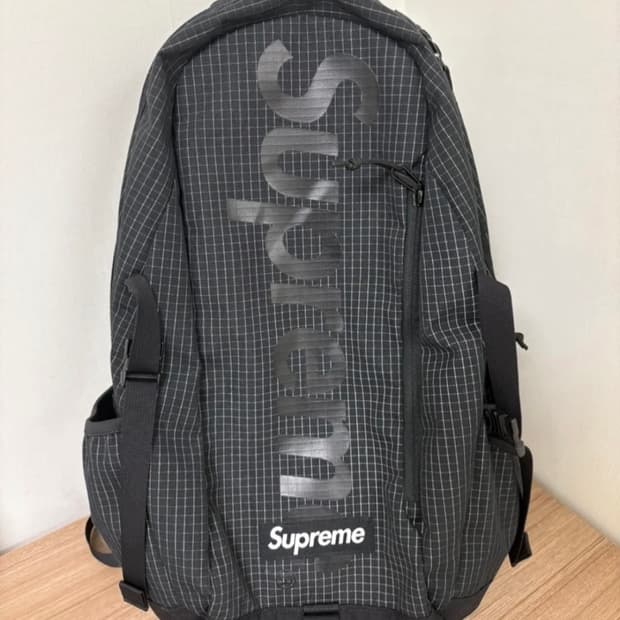 슈프림 백팩 24ss