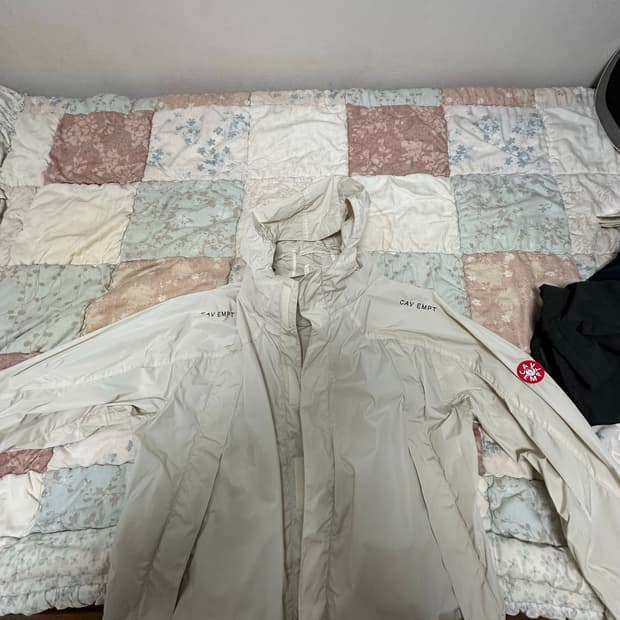 카브엠트 22SS 나일론 액티브 집 자켓 베이지 (L사이즈)