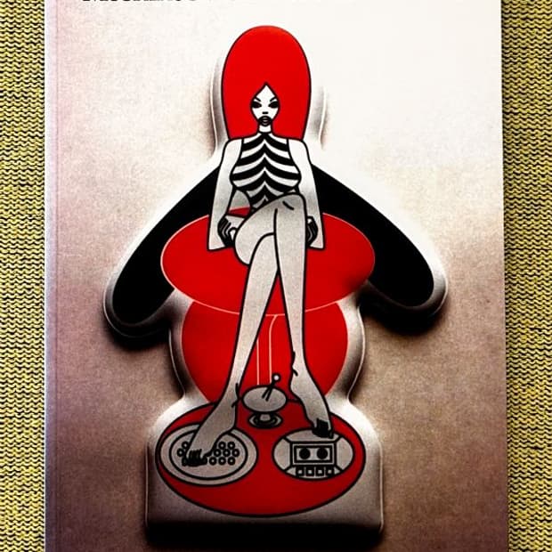 아트북 Moshino’s Works for Girl Studio 희귀