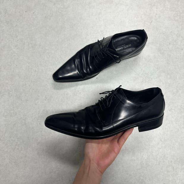 돌체앤가바나 포인티드 토 더비