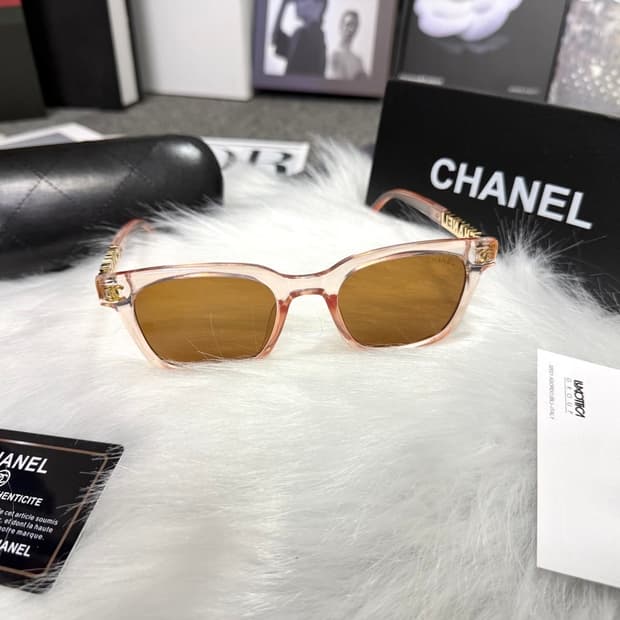 샤넬 이니셜 스톤장식 선글라스 핑크 풀박스