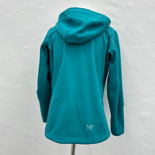 ARCTERYX softshell hooded jacket 