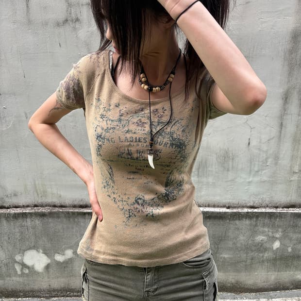 00's Grunge Washed Rhinestone Tee